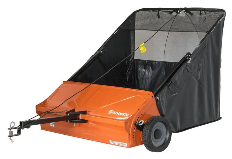 2023 Husqvarna Power Equipment 42 in. Lawn Sweeper in Tully, New York - Photo 2