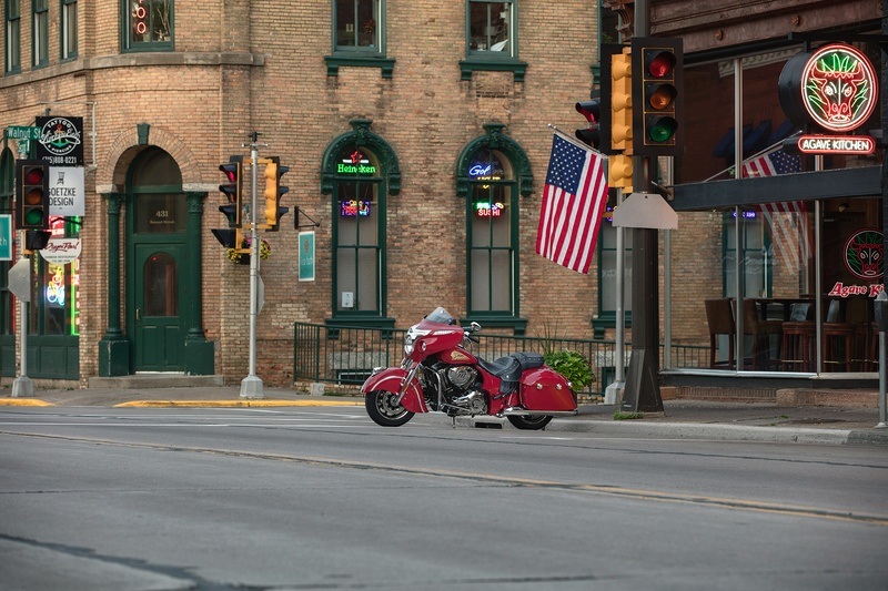 2018 Indian Motorcycle Chieftain® Classic in Charleston, Illinois - Photo 9