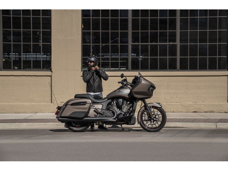 2021 Indian Motorcycle Challenger® Dark Horse® in Newport News, Virginia - Photo 16