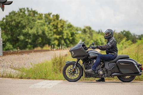 2022 Indian Motorcycle Challenger® Dark Horse® in Elkhart, Indiana - Photo 11