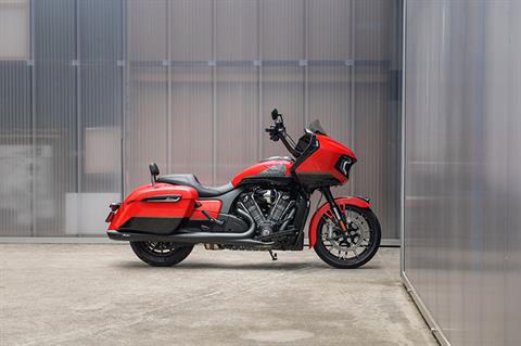 2022 Indian Motorcycle Challenger® Dark Horse® in Fort Myers, Florida - Photo 6