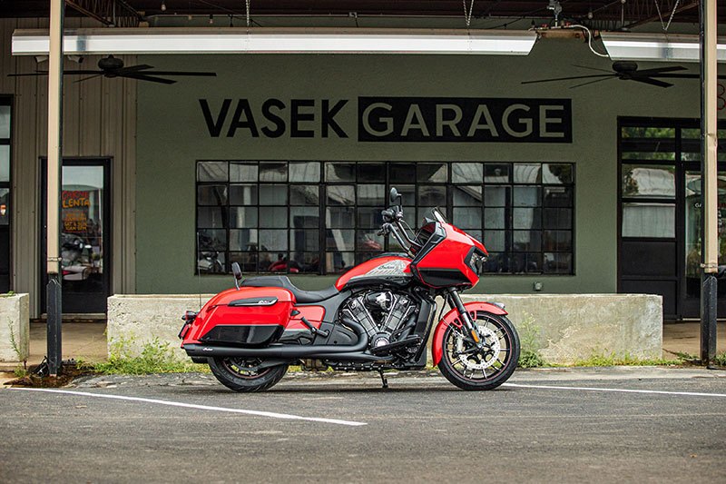 2022 Indian Motorcycle Challenger® Dark Horse® in Newport News, Virginia - Photo 9
