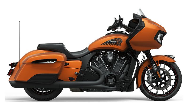 2022 Indian Motorcycle Challenger® Dark Horse® Icon in Pasco, Washington - Photo 3