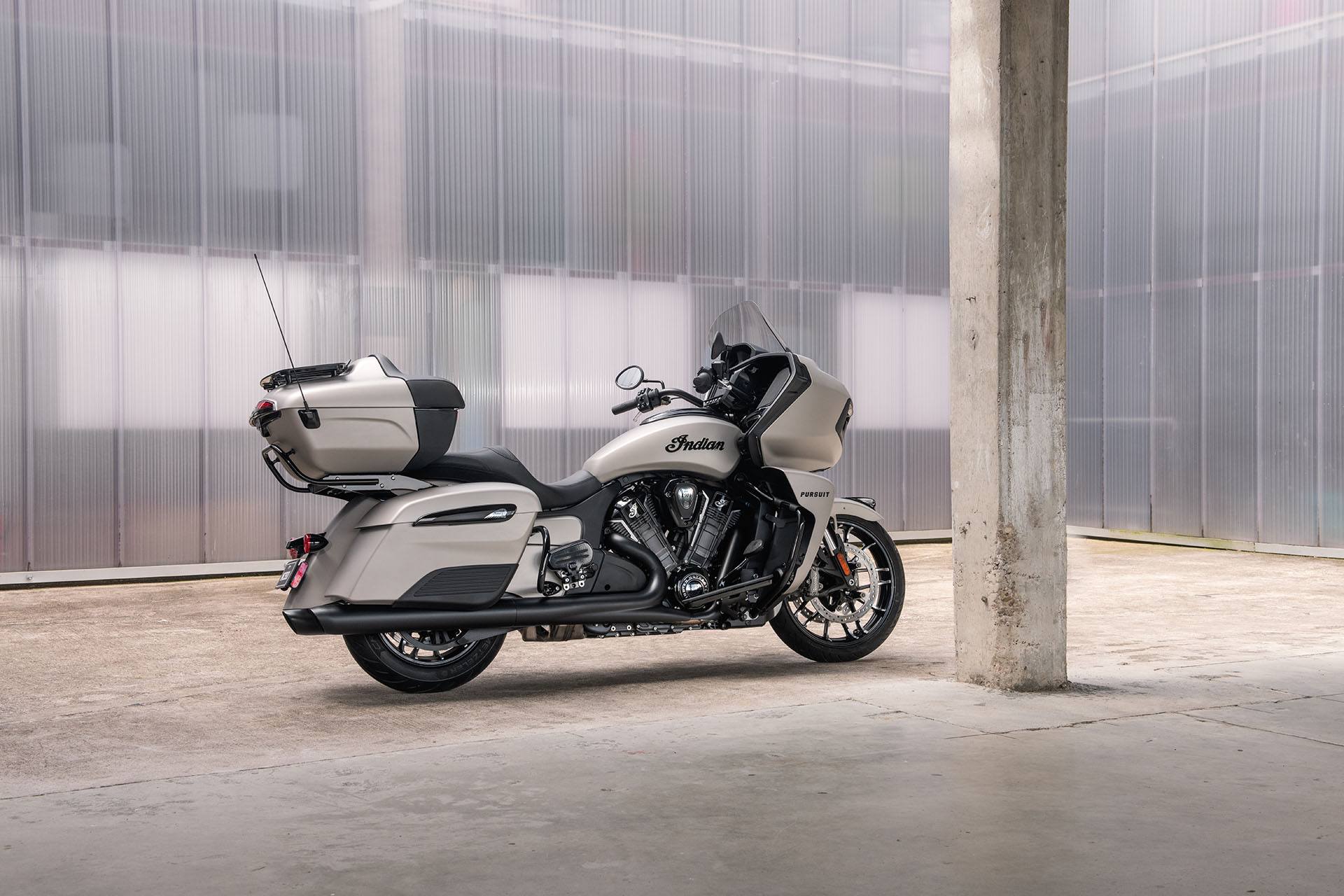 2022 Indian Motorcycle Pursuit® Dark Horse® in High Point, North Carolina
