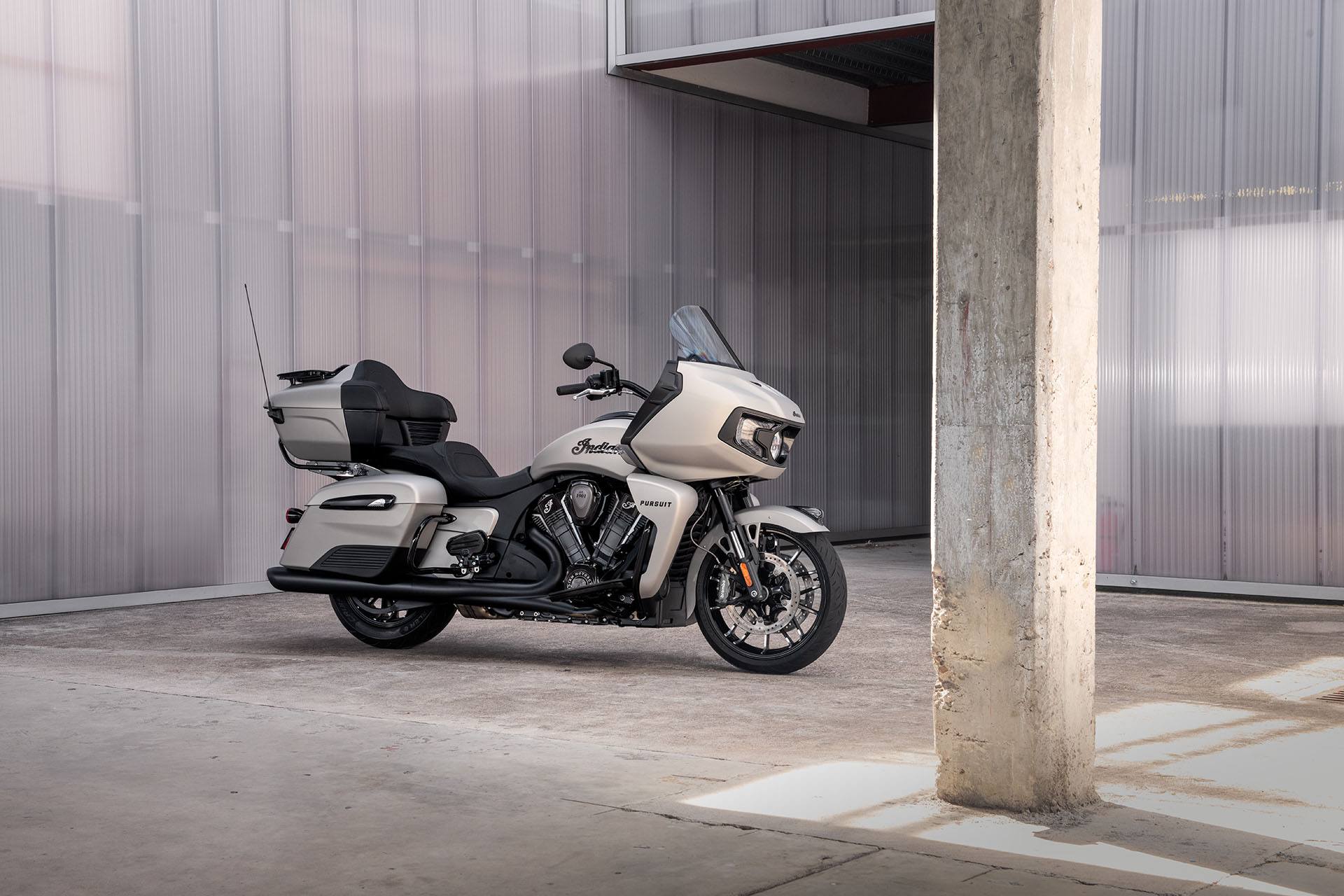 2022 Indian Motorcycle Pursuit® Dark Horse® in Nashville, Tennessee - Photo 11