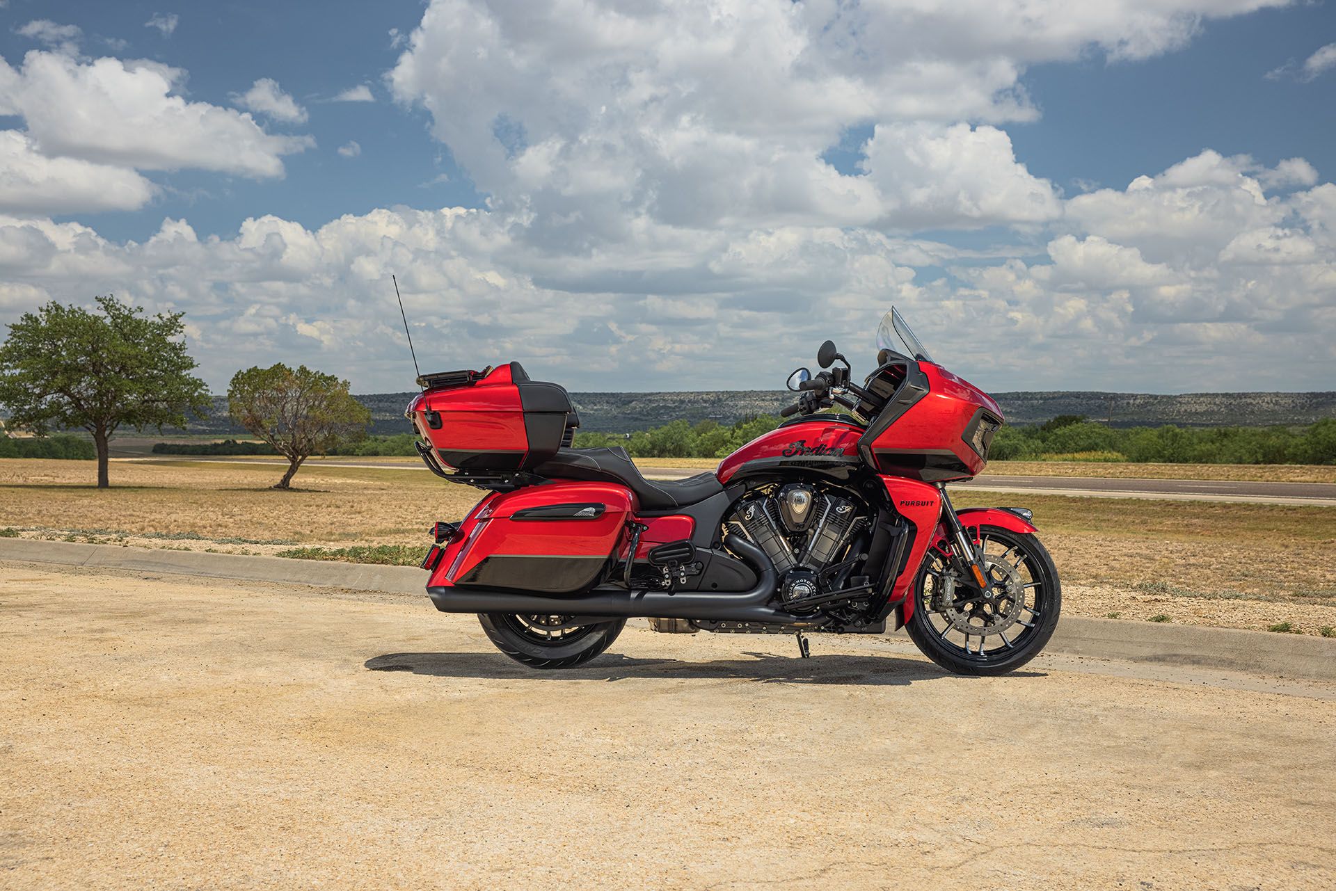 2022 Indian Motorcycle Pursuit® Dark Horse® with Premium Package in Pasco, Washington - Photo 7
