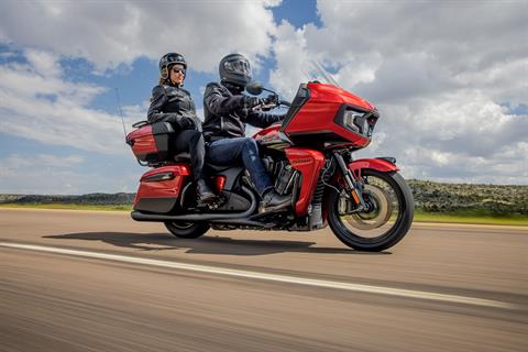 2022 Indian Motorcycle Pursuit® Dark Horse® with Premium Package in Norman, Oklahoma - Photo 9