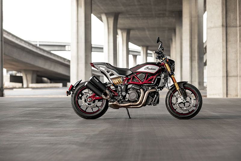 2022 Indian Motorcycle FTR R Carbon in Hollister, California - Photo 6