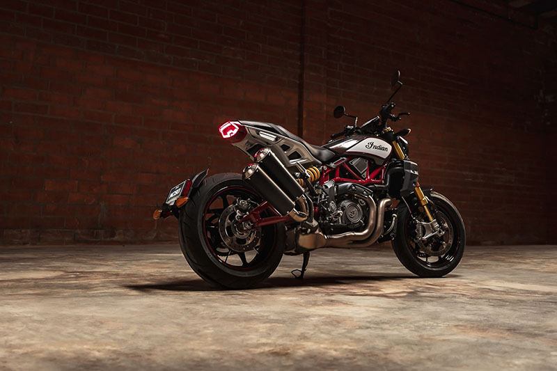 2022 Indian Motorcycle FTR R Carbon in Hollister, California - Photo 8