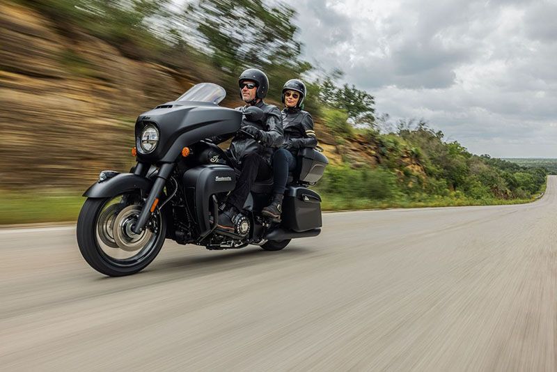 2022 Indian Motorcycle Roadmaster® Dark Horse® in Fleming Island, Florida - Photo 9