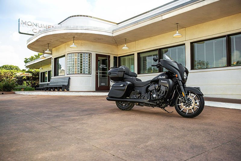 2022 Indian Motorcycle Roadmaster® Dark Horse® in Adams Center, New York - Photo 17