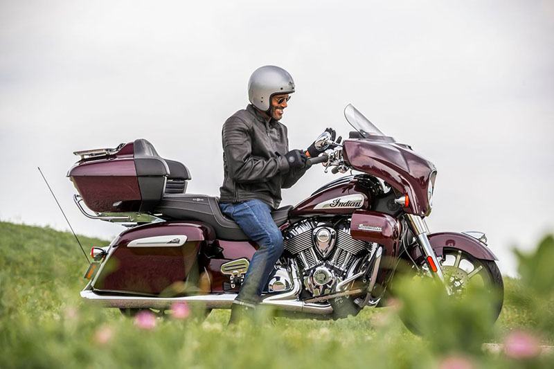 2022 Indian Motorcycle Roadmaster® Limited in Lake Villa, Illinois - Photo 7
