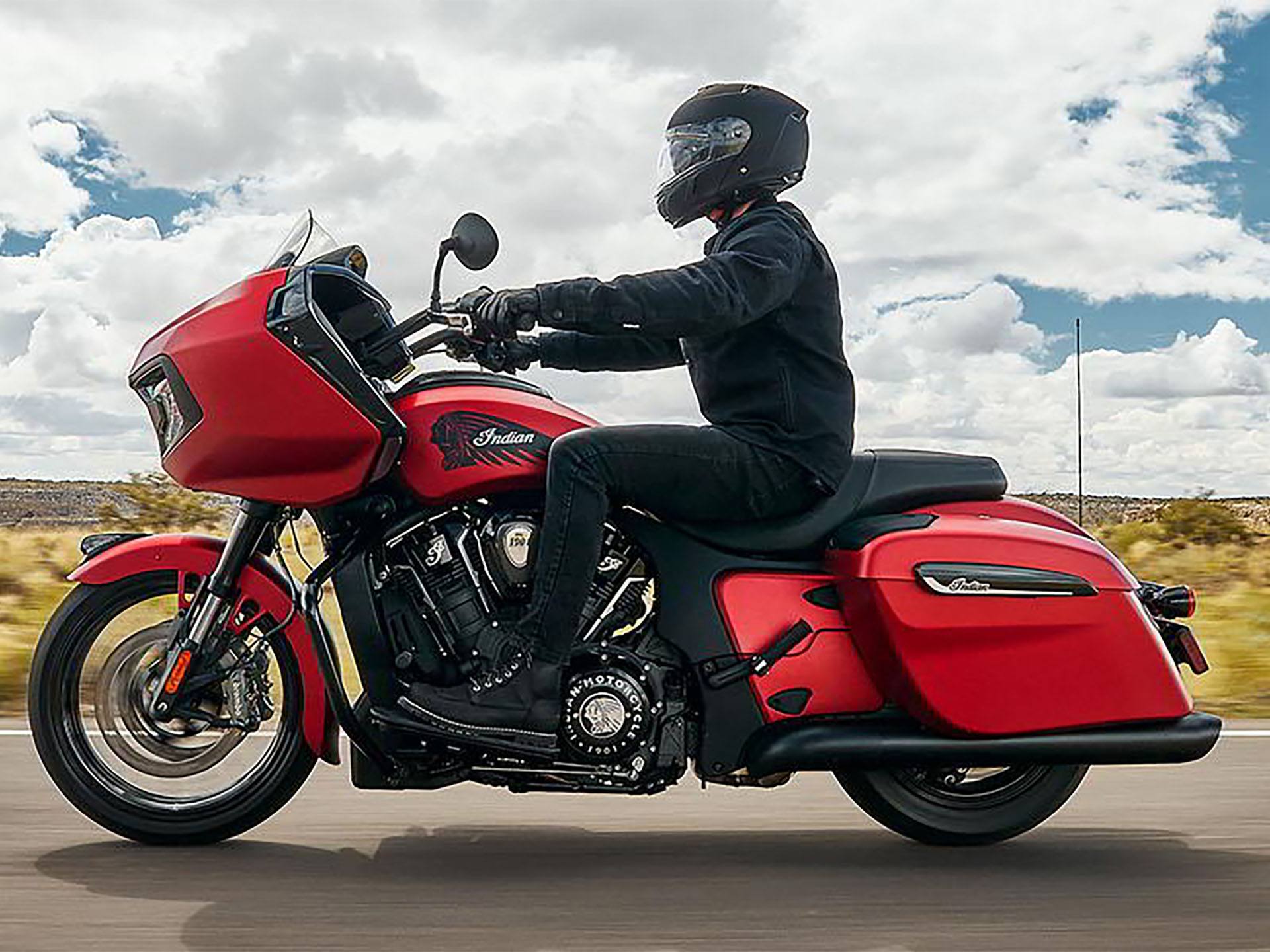 2024 Indian Motorcycle Challenger® Dark Horse® in Barboursville, West Virginia - Photo 18
