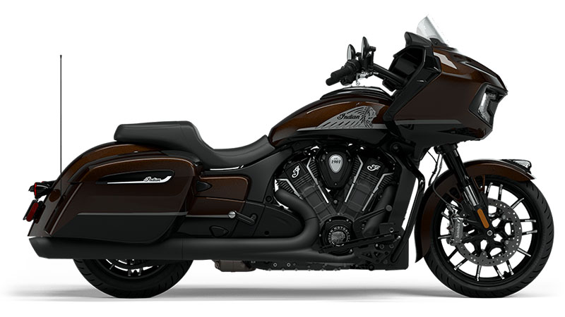 2024 Indian Motorcycle Challenger® Dark Horse® Icon with PowerBand Audio Package in Manchester, New Hampshire - Photo 1
