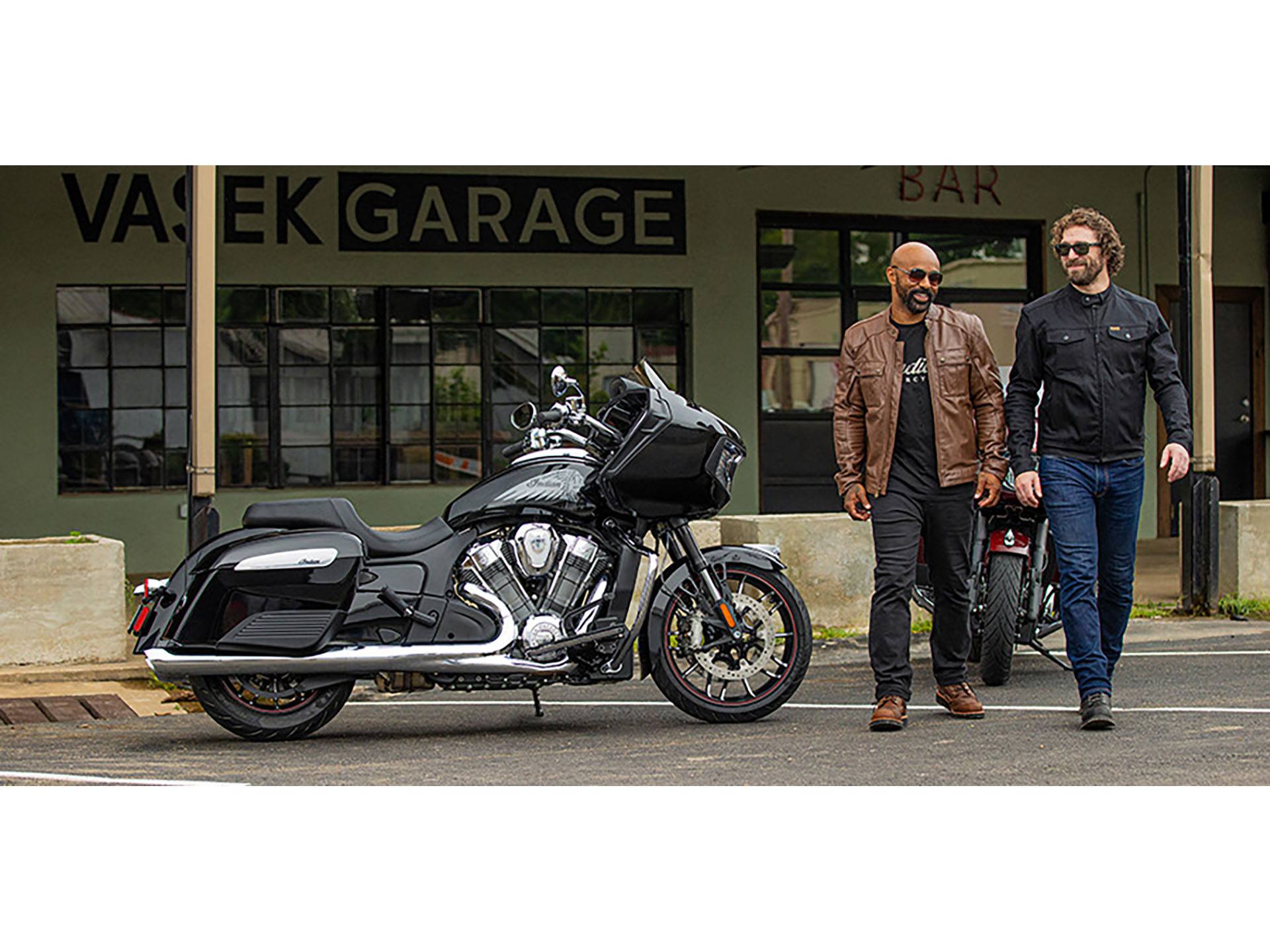 2024 Indian Motorcycle Challenger® Limited in Elkhart, Indiana - Photo 19