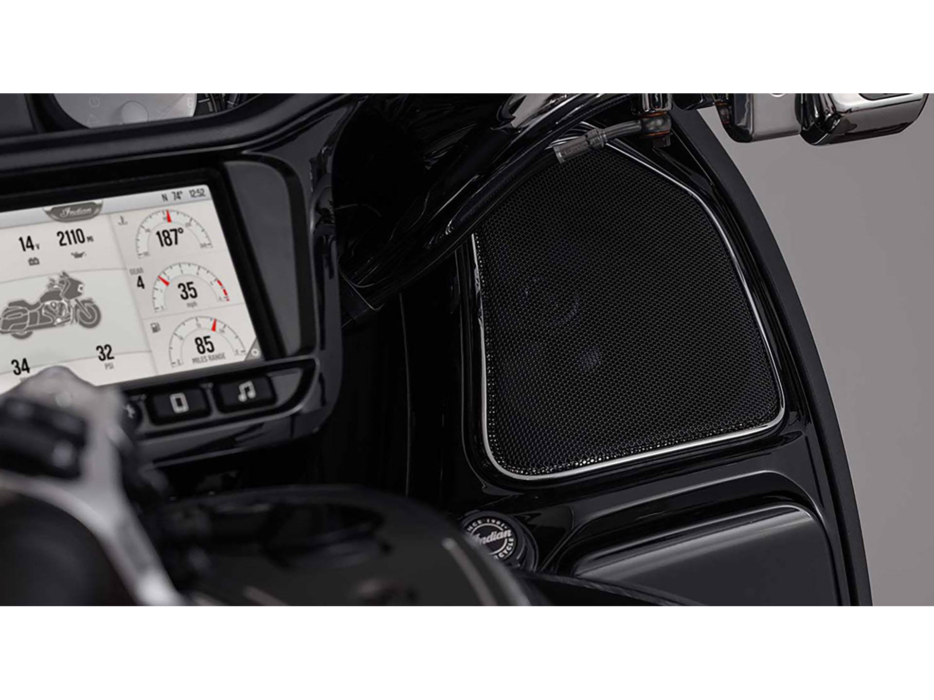 2024 Indian Motorcycle Challenger® Limited with PowerBand Audio Package in Mineral Wells, West Virginia - Photo 11