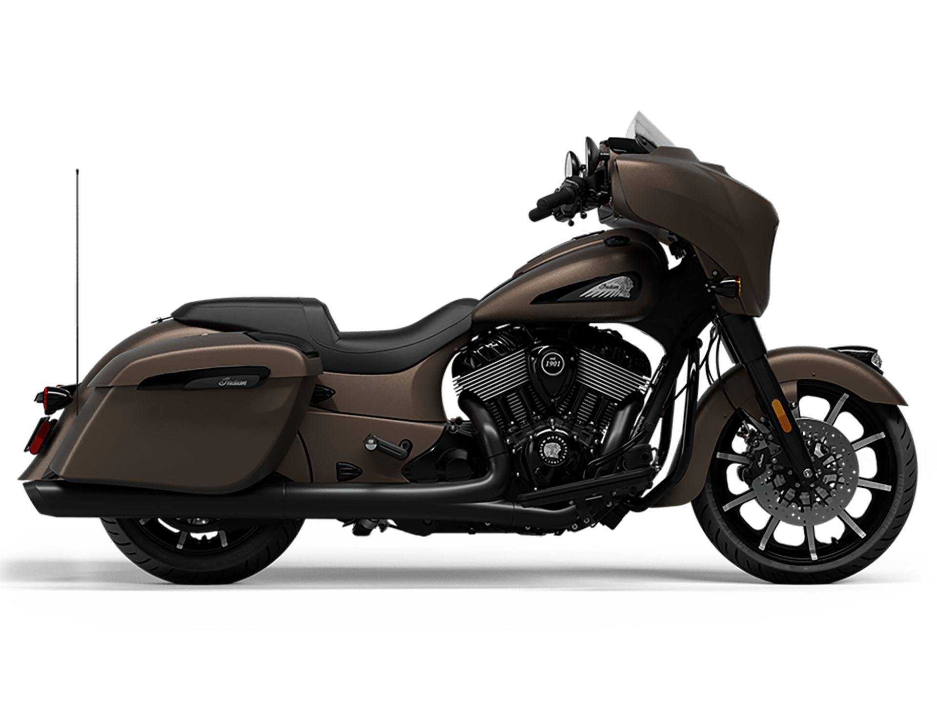 2024 Indian Motorcycle Chieftain® Dark Horse® Icon with PowerBand Audio Package in Mineral Wells, West Virginia - Photo 2