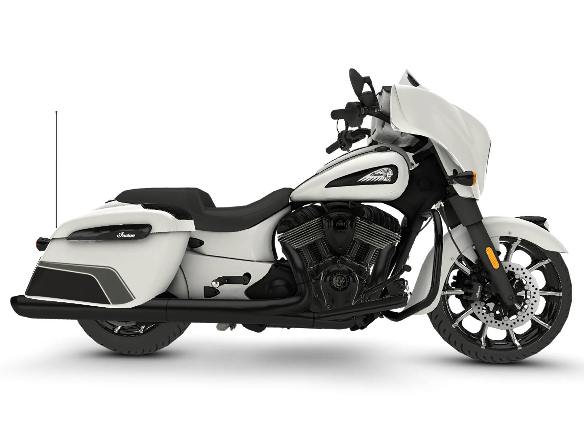 2024 Indian Motorcycle Chieftain® Dark Horse® with PowerBand Audio Package in Fredericksburg, Virginia - Photo 3