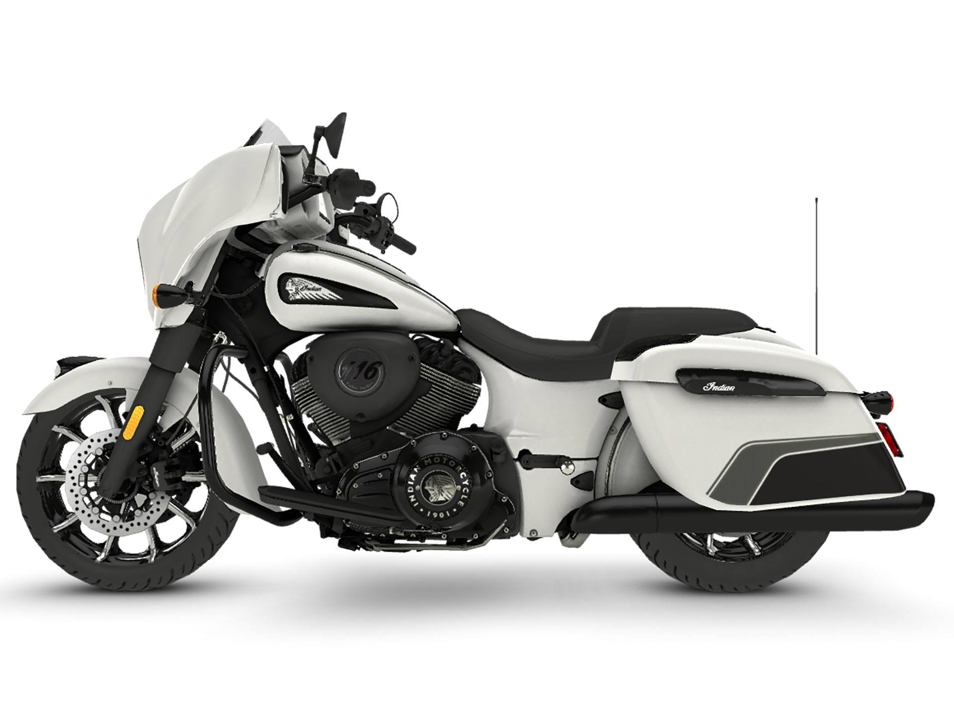 2024 Indian Motorcycle Chieftain® Dark Horse® with PowerBand Audio Package in Fredericksburg, Virginia - Photo 4