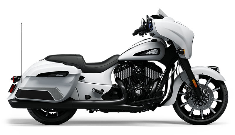 2024 Indian Motorcycle Chieftain® Dark Horse® with PowerBand Audio Package in Waynesville, North Carolina - Photo 1