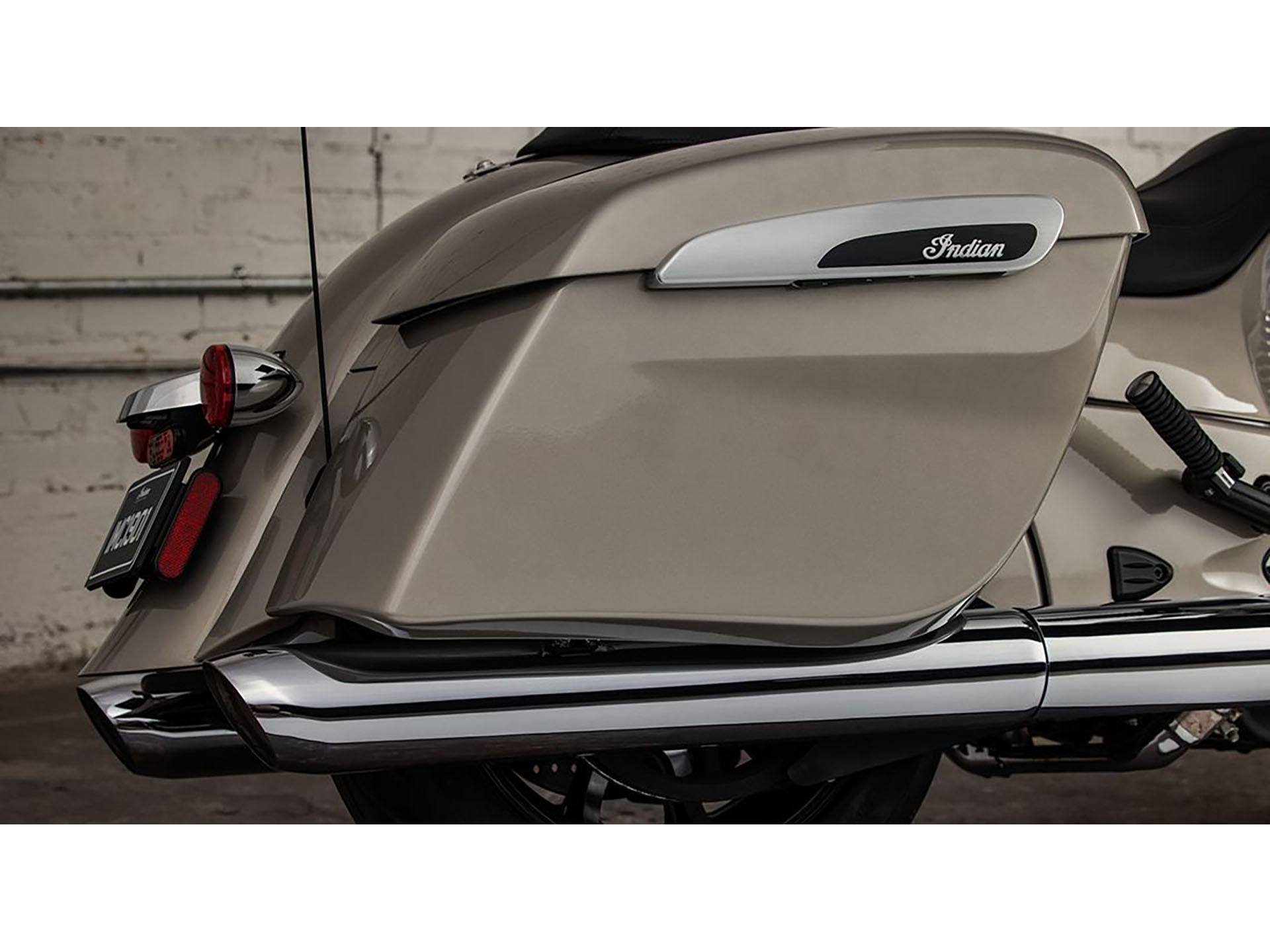 2024 Indian Motorcycle Chieftain® Limited with PowerBand Audio Package in Muskego, Wisconsin - Photo 13