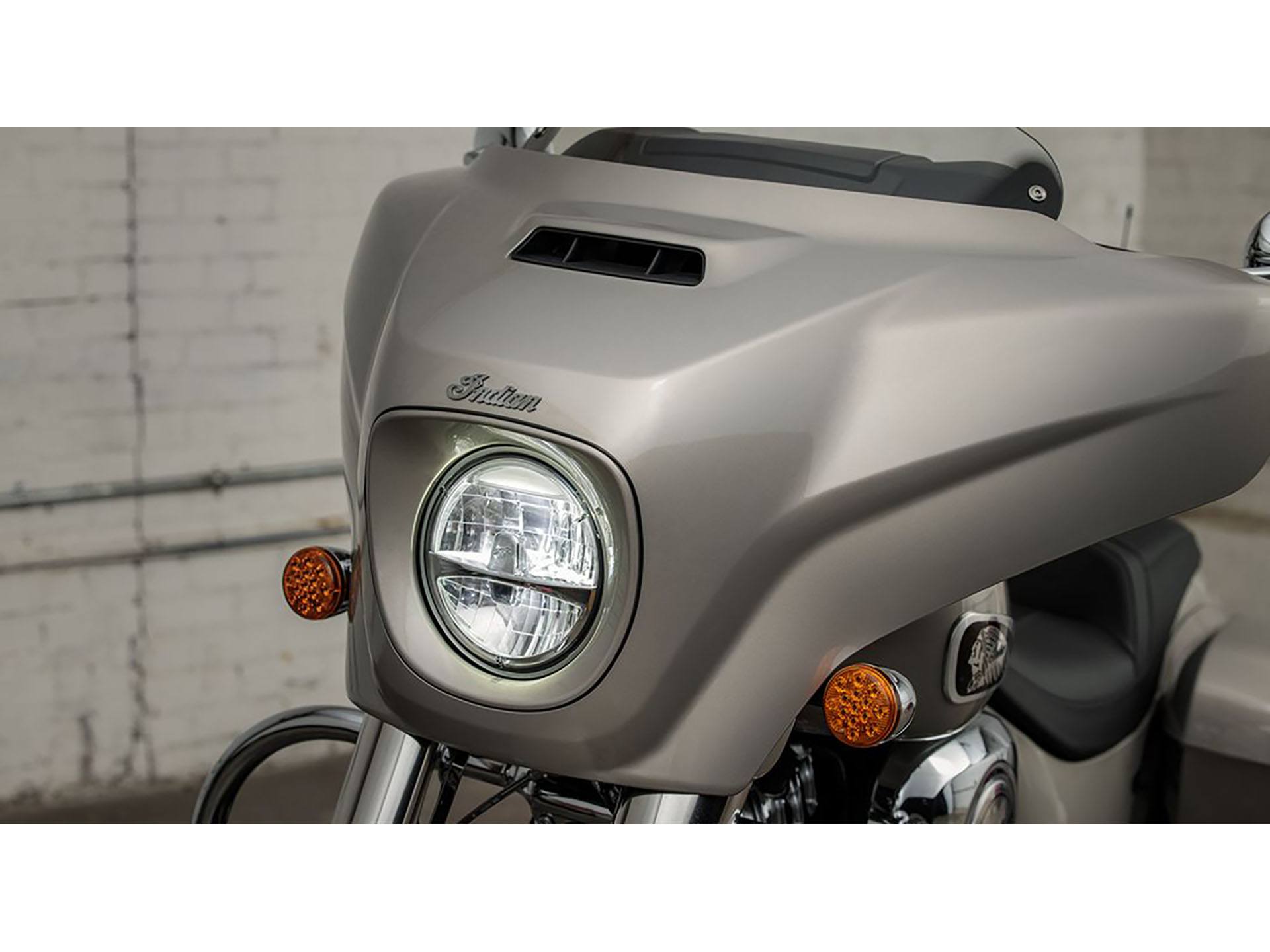2024 Indian Motorcycle Chieftain® Limited with PowerBand Audio Package in San Diego, California - Photo 12
