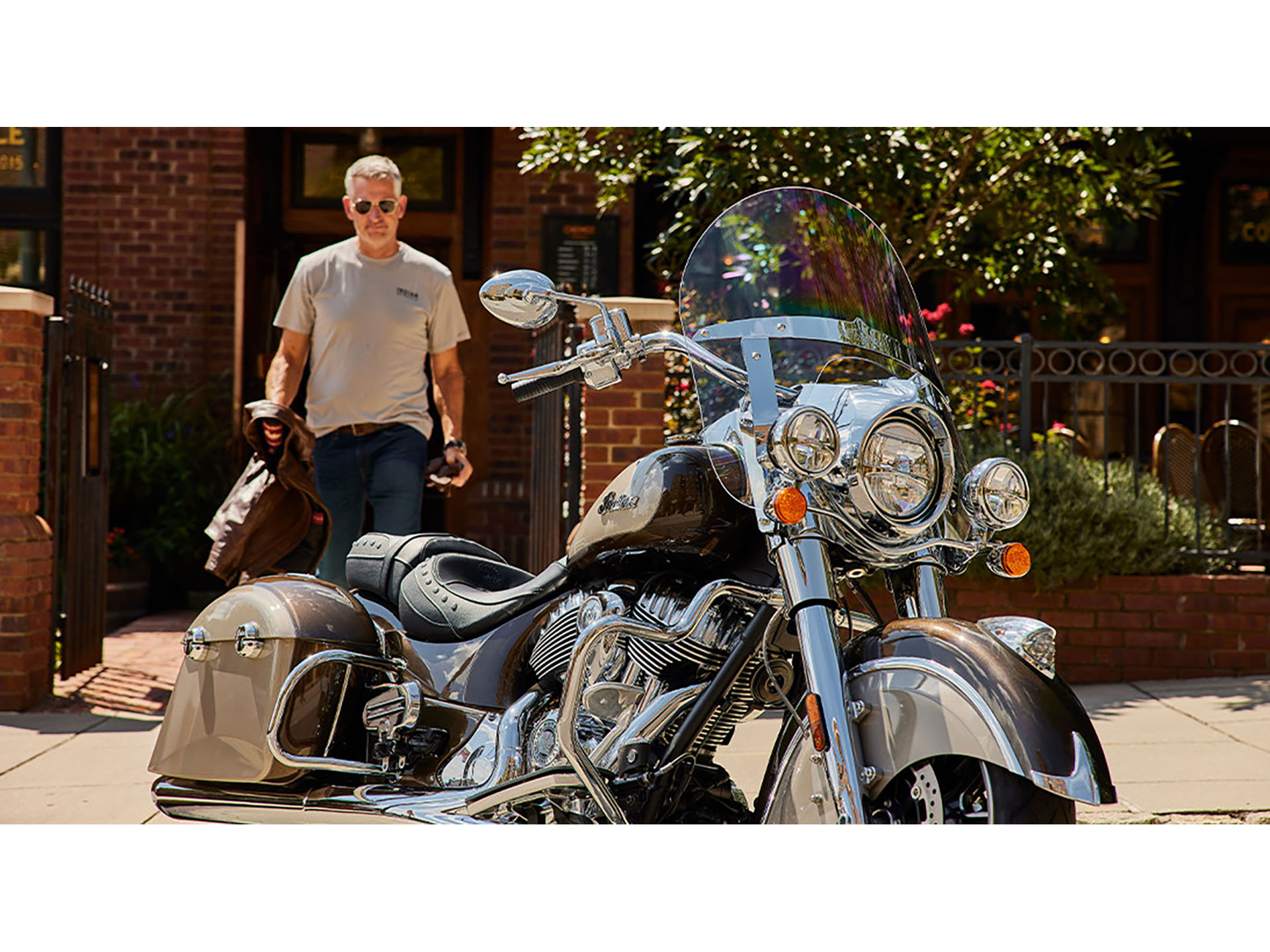 2024 Indian Motorcycle Springfield® in De Pere, Wisconsin - Photo 11