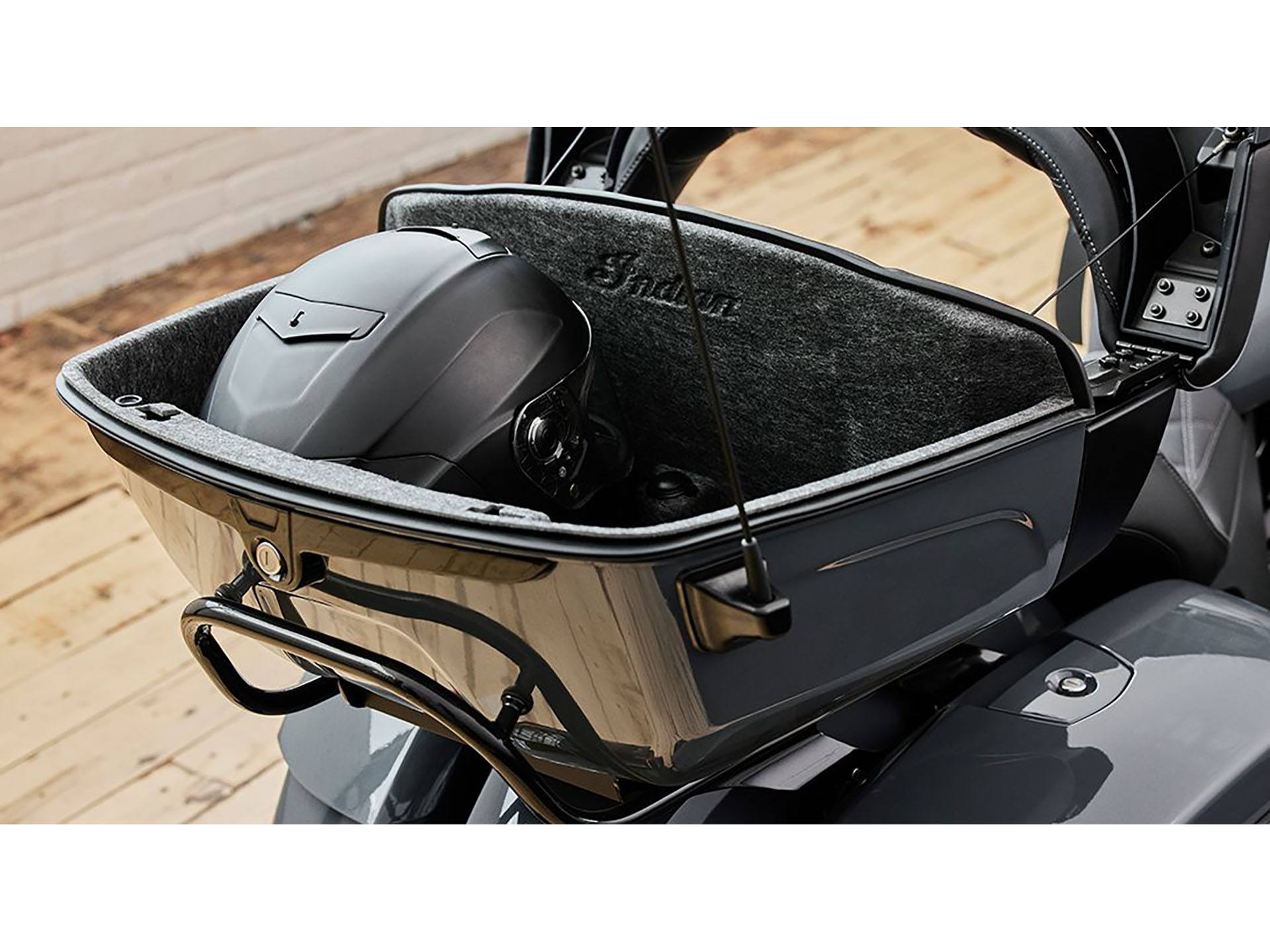 2024 Indian Motorcycle Pursuit® Dark Horse® Icon with PowerBand Audio Package in Newport News, Virginia - Photo 6