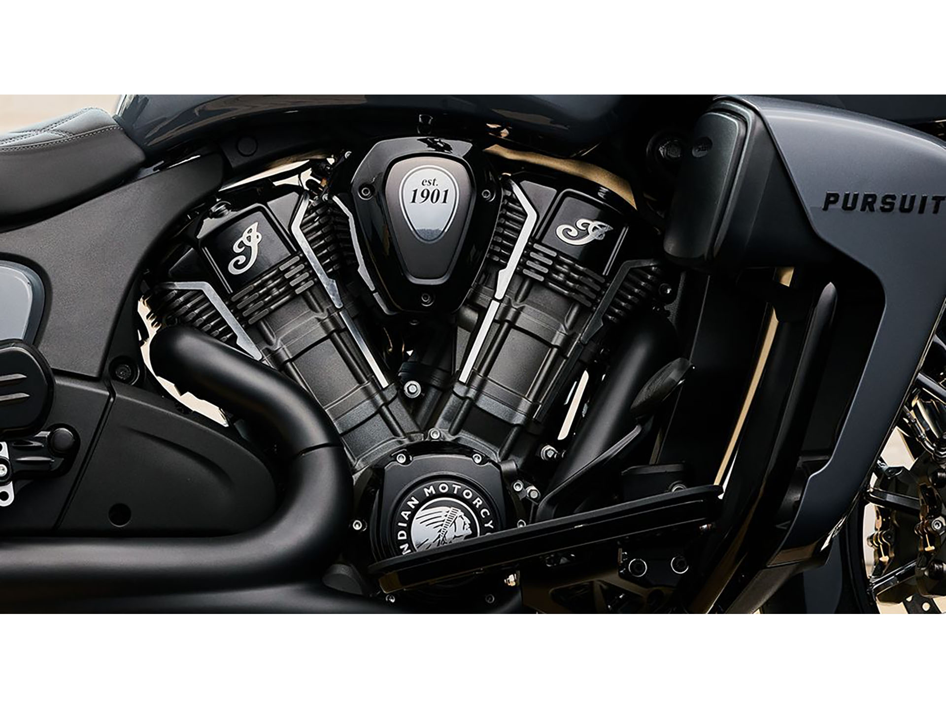 2024 Indian Motorcycle Pursuit® Dark Horse® with PowerBand Audio Package in Lebanon, New Jersey - Photo 9