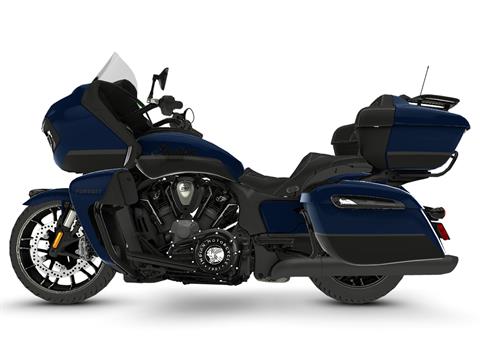 2024 Indian Motorcycle Pursuit® Dark Horse® with PowerBand Audio Package in Hollister, California - Photo 4