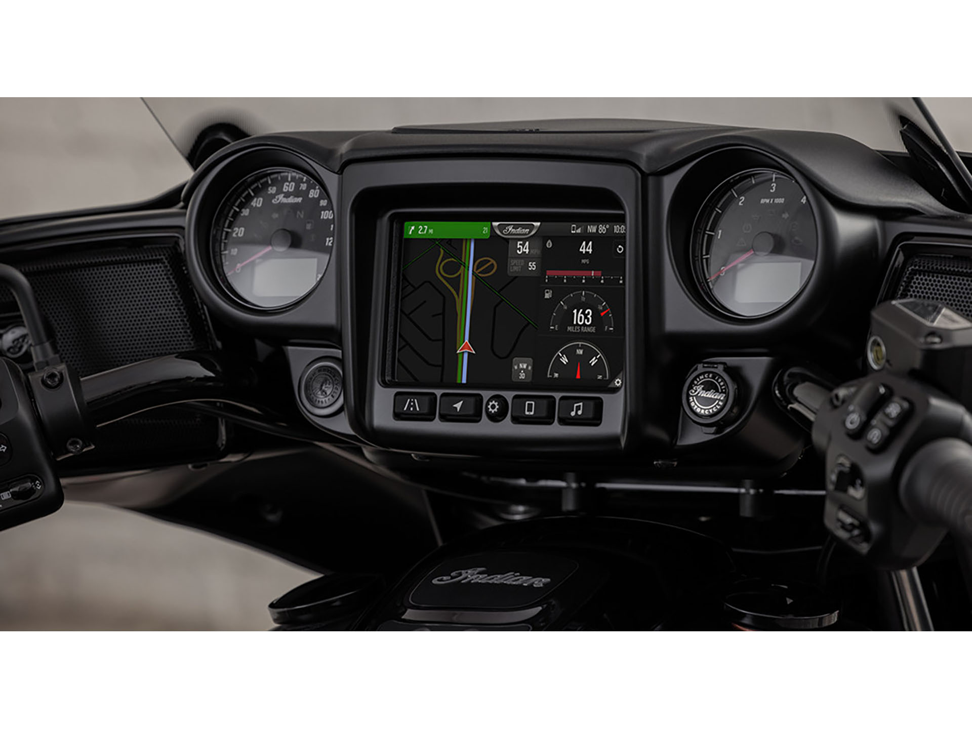 2024 Indian Motorcycle Roadmaster® Dark Horse® with PowerBand Audio Package in Fredericksburg, Virginia - Photo 10