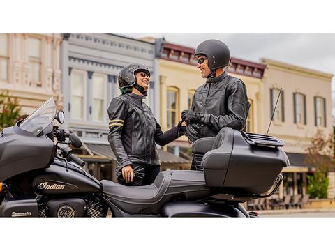 2024 Indian Motorcycle Roadmaster® Dark Horse® with PowerBand Audio Package in De Pere, Wisconsin - Photo 16