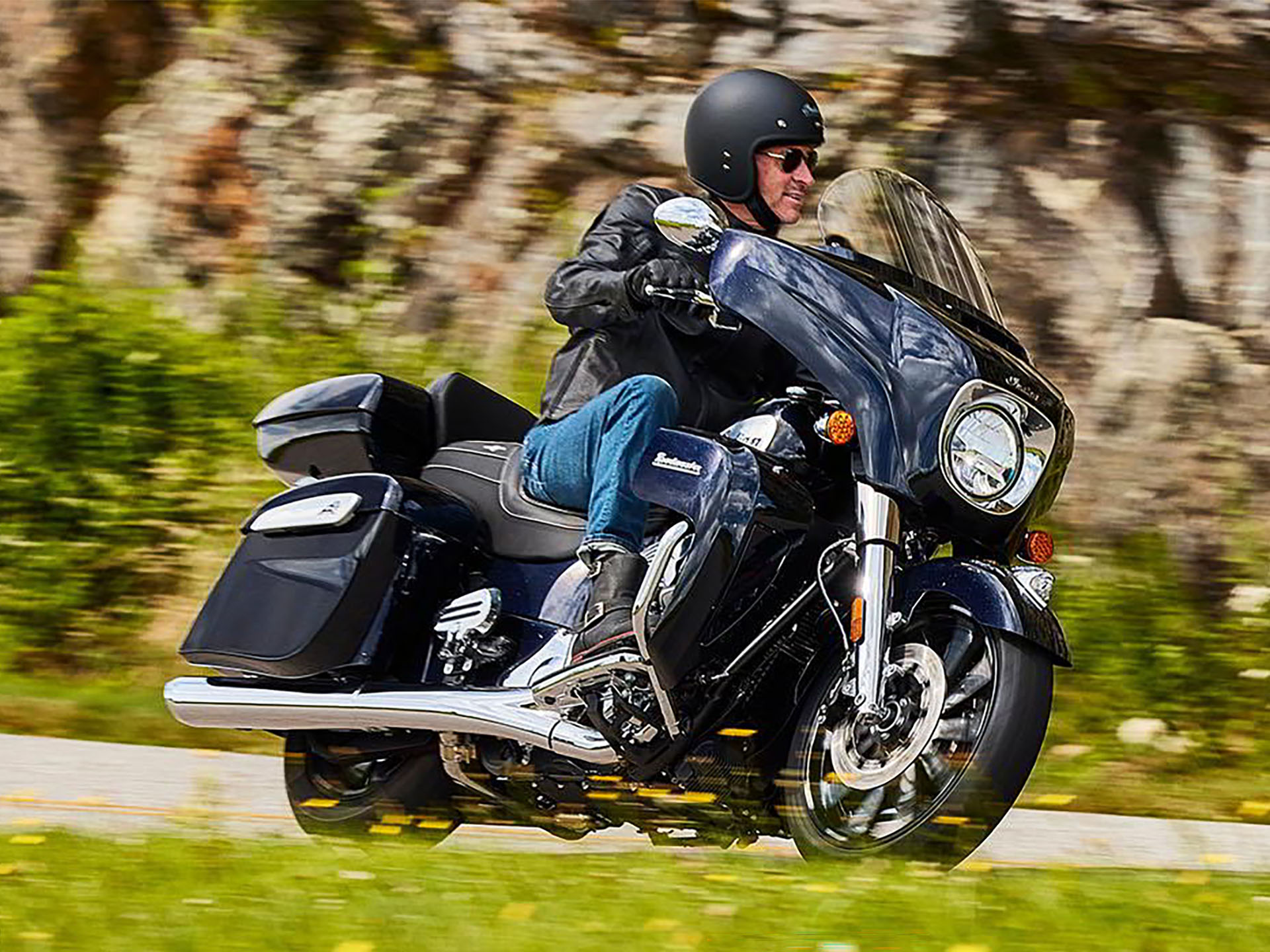 2024 Indian Motorcycle Roadmaster® Limited with PowerBand Audio Package in Elk Grove, California - Photo 18