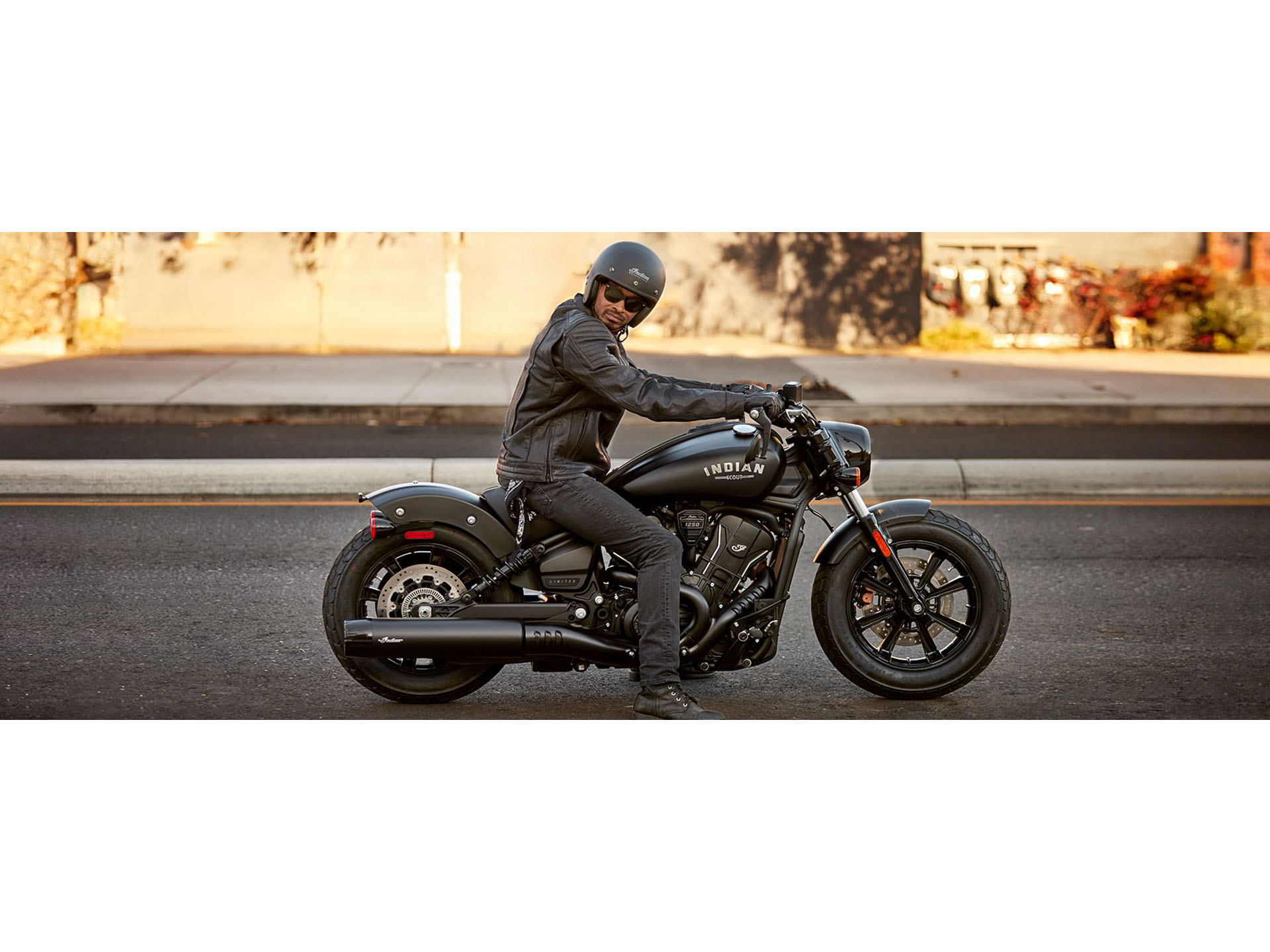 2025 Indian Motorcycle Scout® Bobber Limited +Tech in Foxboro, Massachusetts - Photo 17
