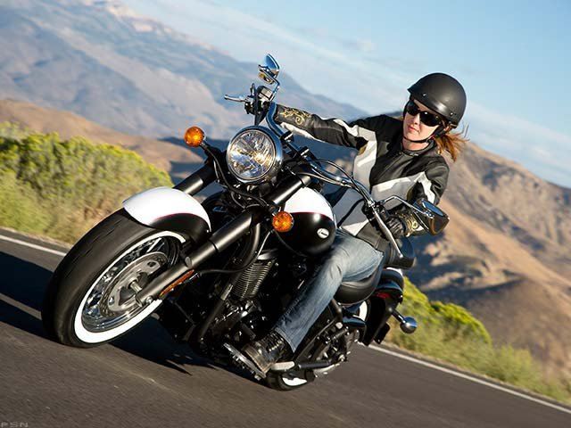 2013 Kawasaki Vulcan® 900 Classic in Charleston, Illinois - Photo 6