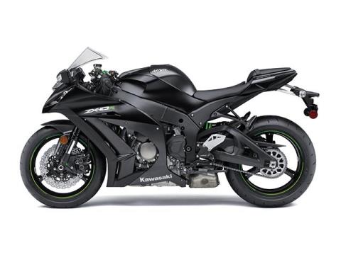 2015 Kawasaki Ninja® ZX™-10R in Cary, North Carolina - Photo 2