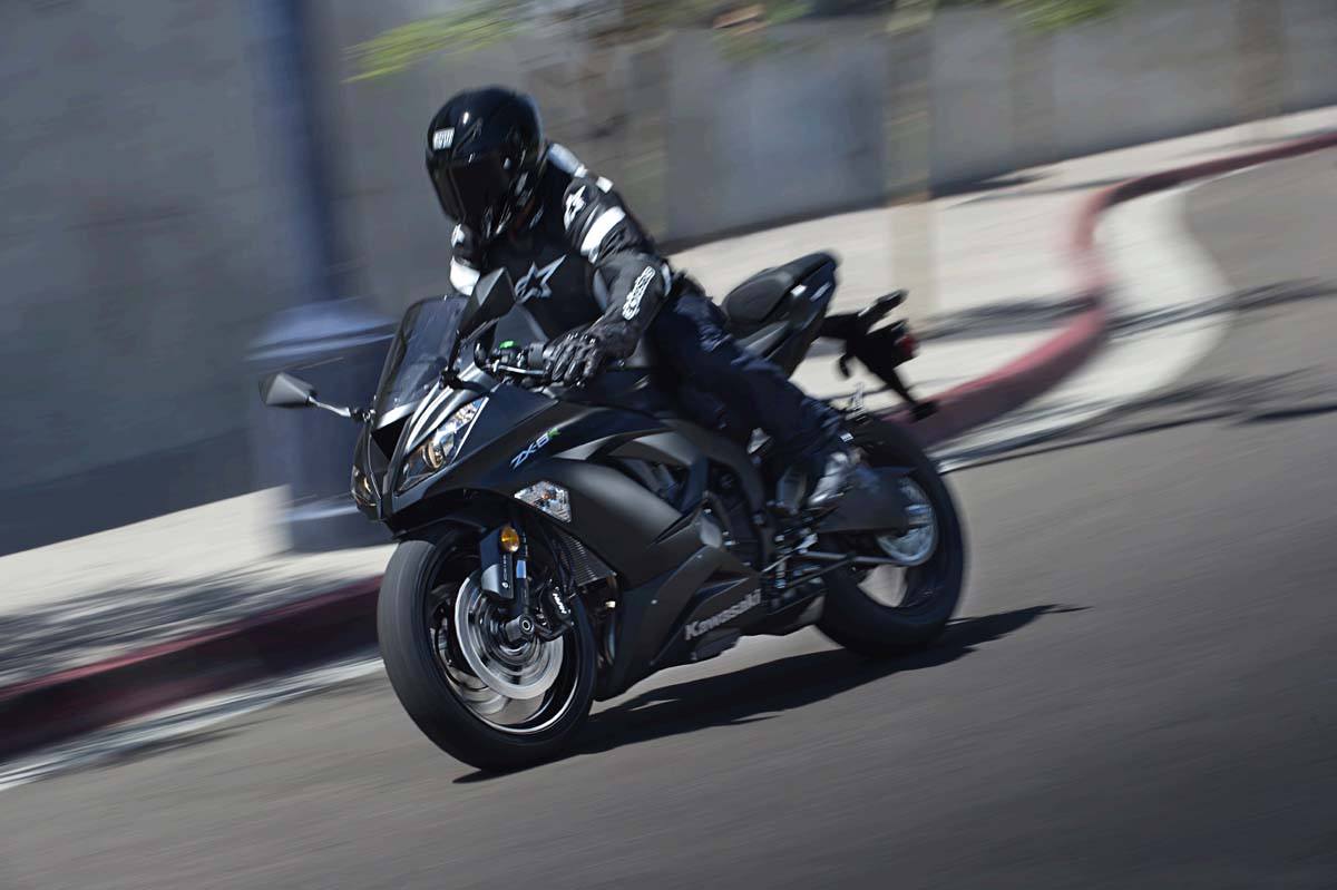 2015 Kawasaki Ninja® ZX™-6R in Sanford, Florida - Photo 38
