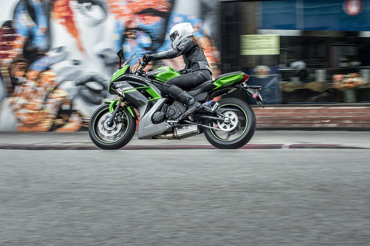2016 Kawasaki Ninja 650 ABS in Houston, Texas - Photo 15