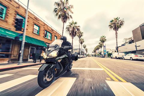 2018 Kawasaki Concours 14 ABS in Huntington Beach, California - Photo 10