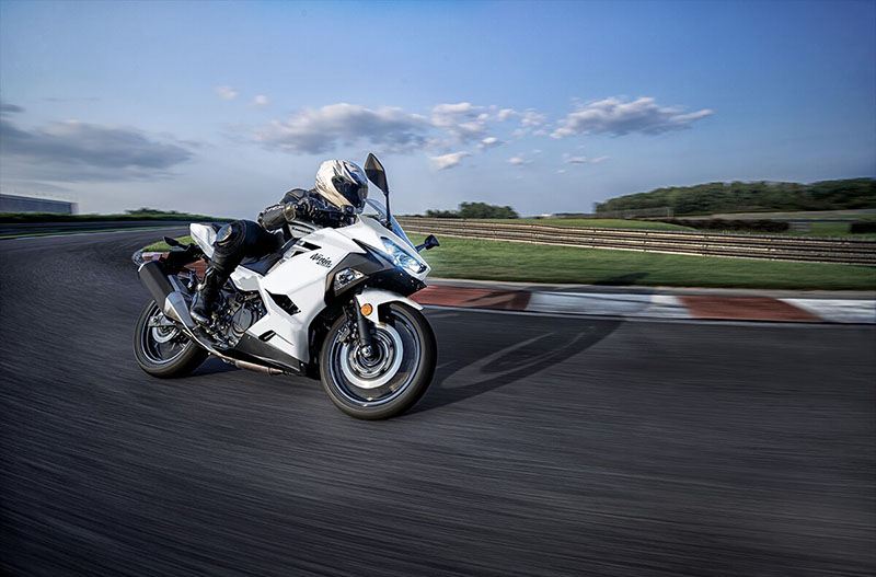 New 2020 Kawasaki Ninja 400 ABS Pearl Blizzard White | Motorcycles in ...