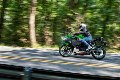 2022 Kawasaki Ninja 400 ABS KRT Edition in Fort Pierce, Florida - Photo 7
