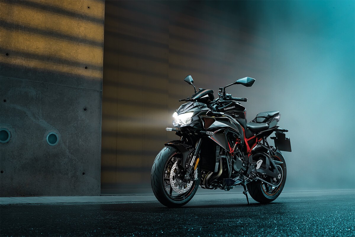 New 2022 Kawasaki Z H2 Metallic Graphite Gray / Metallic Diablo 