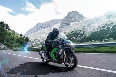 2023 Kawasaki Ninja H2 SX SE in Newfield, New Jersey - Photo 14