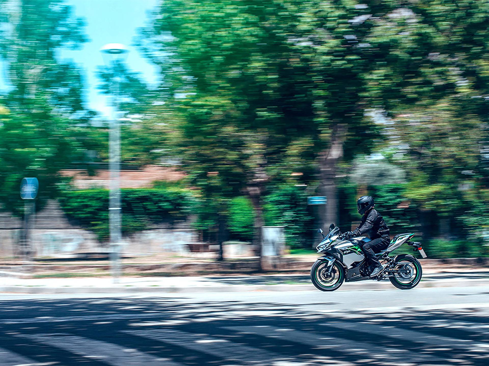 2024 Kawasaki Ninja e-1 ABS in Amarillo, Texas - Photo 8