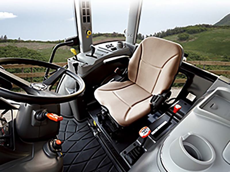 2024 KIOTI RX7320 Powershuttle Cab in Angleton, Texas - Photo 4