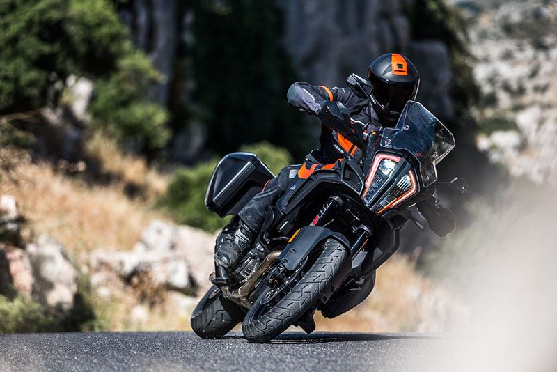 ktm 1290s