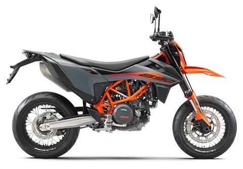 2022 KTM 690 SMC R in Vincentown, New Jersey