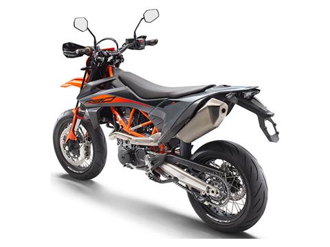 2022 KTM 690 SMC R in Vincentown, New Jersey - Photo 4