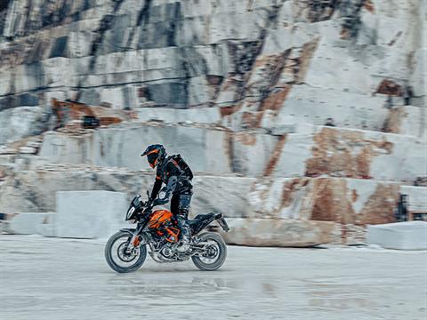 2023 KTM 390 Adventure in Shelby Township, Michigan - Photo 9