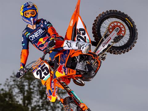 2023 KTM 450 SX-F Factory Edition in Lakeport, California - Photo 5